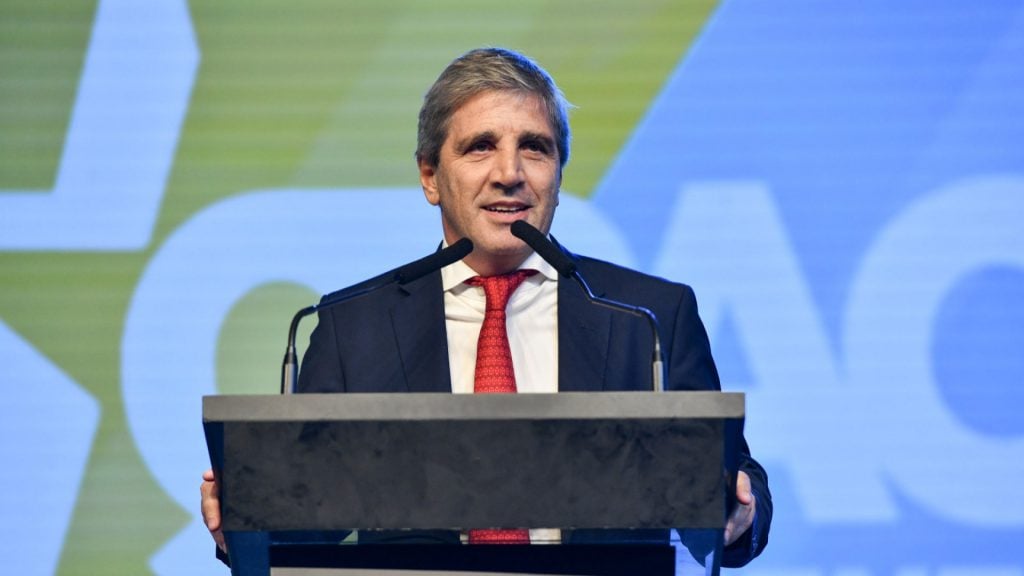 Caputo desmintió el préstamo con bancos por US$20.000 millones