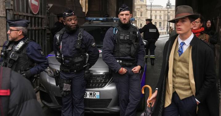 Fedora man unmasked: Meet the teen behind the Louvre mystery photo