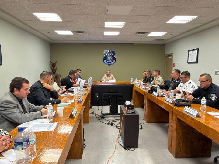 Sesiona Comisión del Servicio Profesional de Carrera de la SSPE para definir estímulos y elegir al Policía del Año 2025