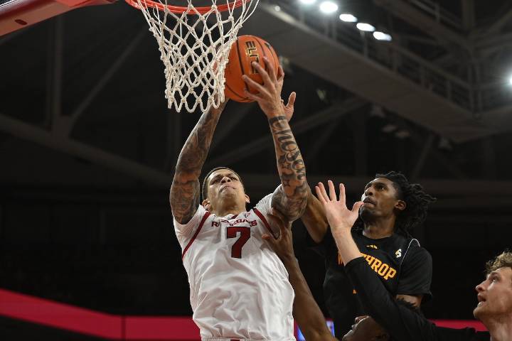 LIVE SCORE UPDATES & ANALYSIS: Arkansas basketball vs. Winthrop