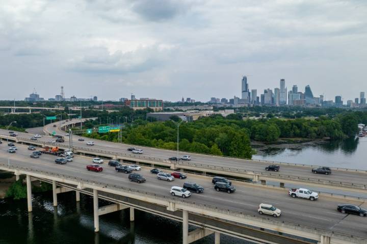 Texas adds new ID restrictions on vehicle registrations and renewals