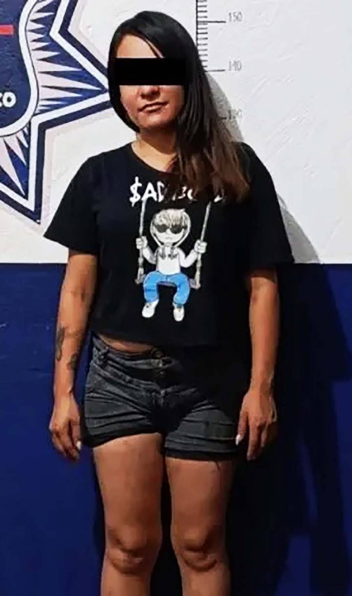 Pareja detenida por alterar orden público