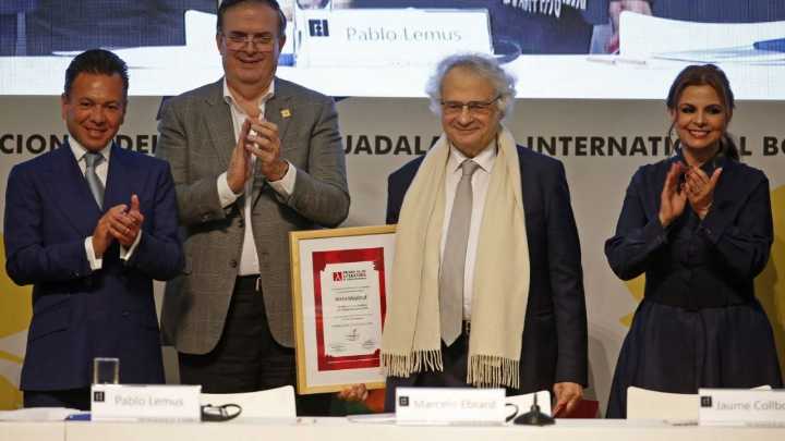 FIL Guadalajara recibe sello “Hecho en México” con Barcelona como invitada de honor