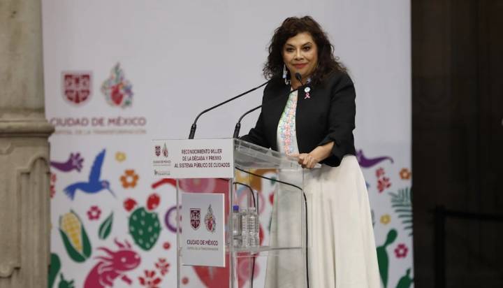 Brugada da bienvenida a marcha del 25N; llama a una protesta “sin violencia”