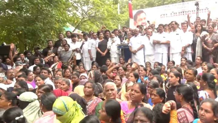 AIADMK stages protest against govt accusing irregularities in SIR