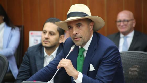 Andrés Guerra renunció a su precandidatura presidencial por el Centro Democrático