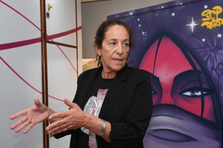 En la ciudad de Neuquén se propone regular el acompañamiento de perros a los balnearios