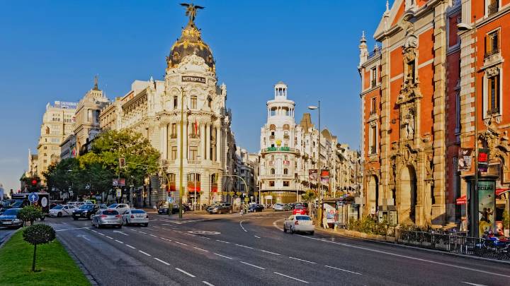 'The Times' señala las cinco ventajas y los cinco problemas de España 50 años después de la muerte de Franco