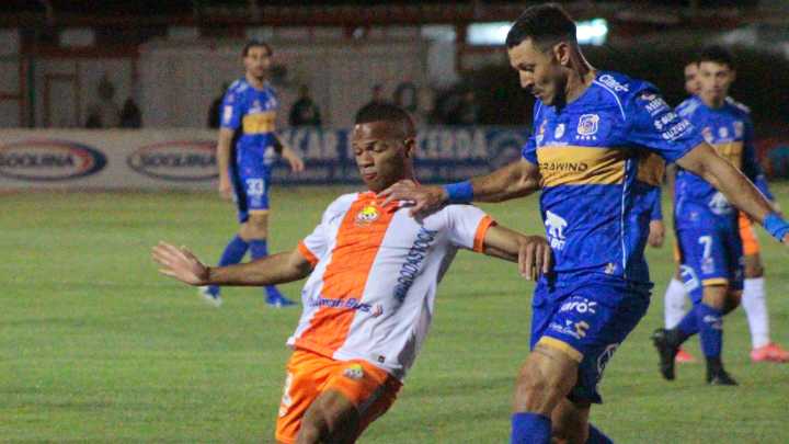 Everton sorprendió a Cobresal y tomó un respiro en la lucha por la permanencia