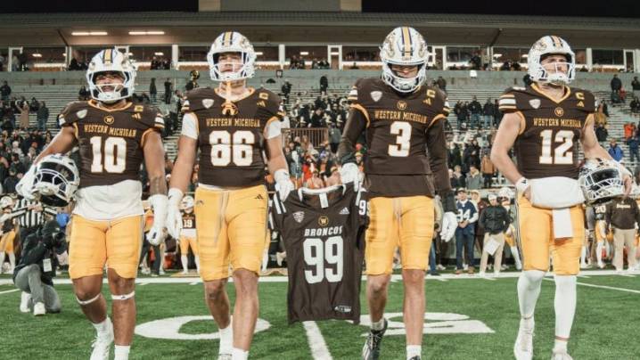 'Playing for Marshawn': WMU pays tribute to Kneeland days after death