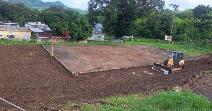 FIFA instalará mini campos de fútbol en varias comunidades de la Isla