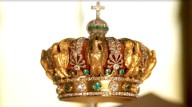 Louvre promises to restore imperial crown dropped by thieves during museum heist
