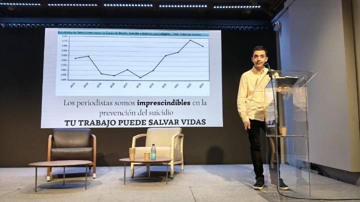 “No podemos informar sin formarnos”, periodistas reflexionan sobre la cobertura del suicidio