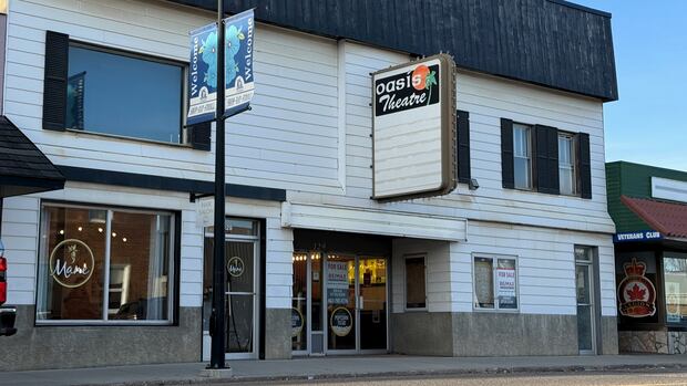 City of Brooks plans to buy, reopen movie theatre