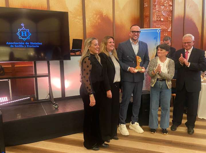 Icónica Santalucía Sevilla Fest, Embajador de Sevilla por la Asociación de Hoteles de Sevilla y Provincia