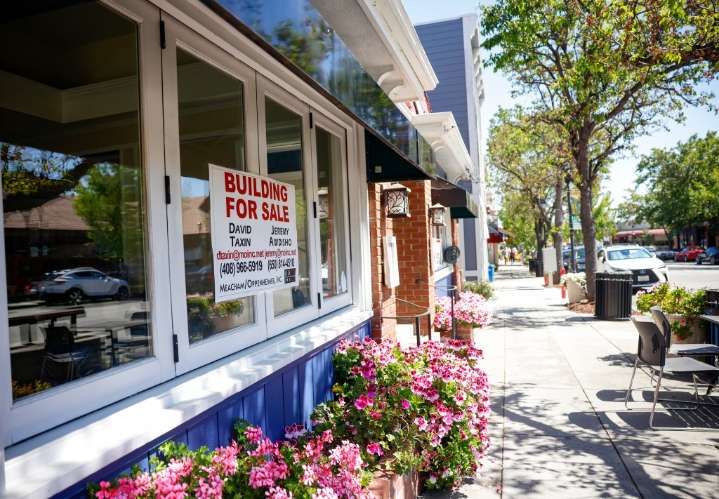 Residents rally to prevent ground-level housing in Saratoga Village