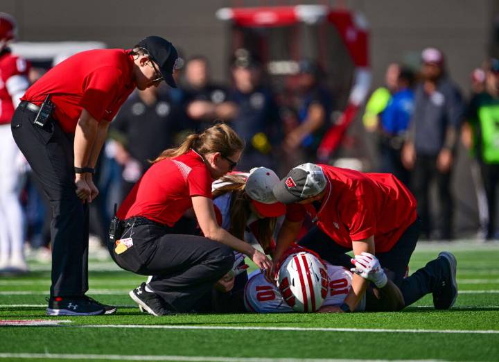 Prayers Pour In for Wisconsin RB Needing Ambulance Against Indiana Wisconsin's Running Back was taken off the field on an ambulance, and people pour prayers for his recovery. Akash D 2 hrs ago