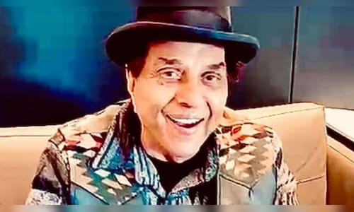 Dharmendra discharged from the hospital; family opts for home treatment, says doctor