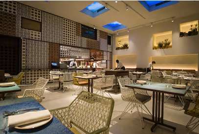 Icónico restaurante latino “Las Palmas” cierra tras 45 años en el centro de Miami