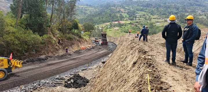 Gobierno Nacional habilita parcialmente la vía al llano tras intensas labores técnicas en el km 18