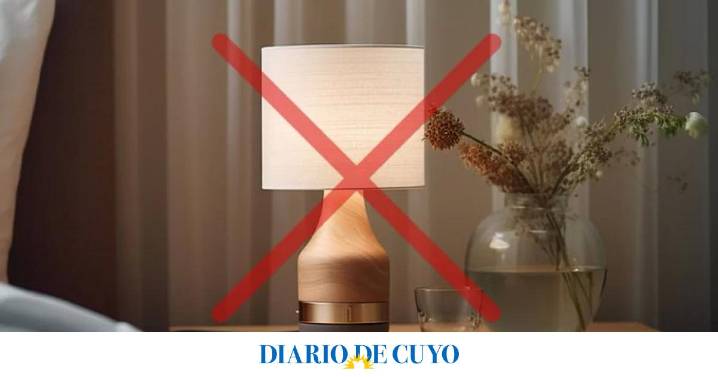 Ni lámpara ni velador: la nueva opción moderna que se impone en las habitaciones