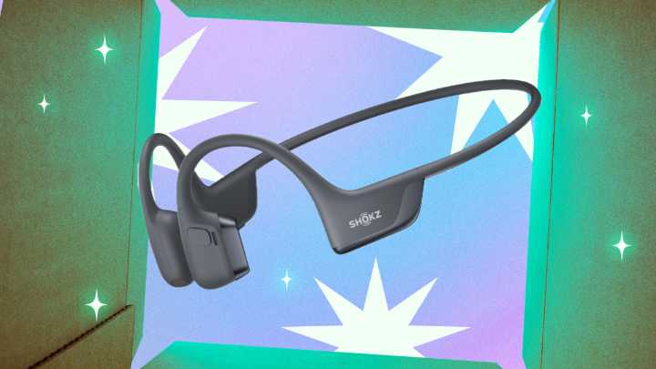 My Favorite Workout Headphones Are $45 Off For Black Friday