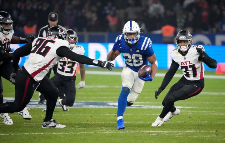 Jonathan Taylor, Colts run past Falcons in Germany