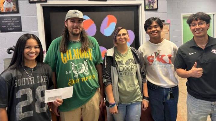 Brownwood High School Student Council makes $1,578.92 donation to Corinne T. Smith Animal Shelter