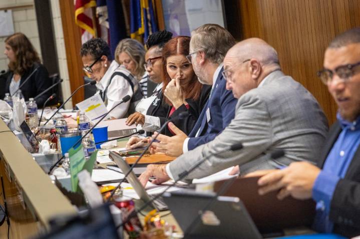 Norfolk School Board members are lowest paid in region. They want a raise.