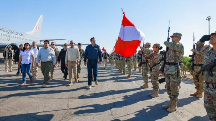 Perú da inicio al estado de emergencia con el que desplegará militares en la frontera con Chile