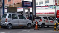 Las filas por combustible se reducen en Bolivia en los primeros días de Gobierno de Rodrígo Paz
