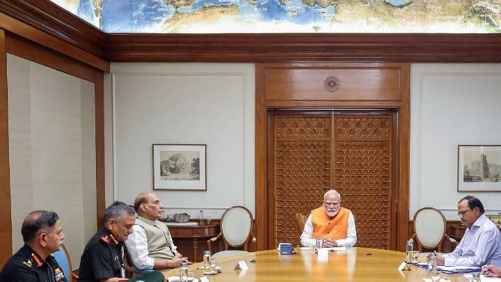 PM Modi Holds High-Level Security Meet At His Delhi Residence Over Red Fort Blast