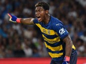 Portero del Parma se fracturó la mano