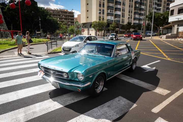 Santa Cruz se convierte en un gran circuito urbano para honrar a los clásicos de nuestro automovilismo