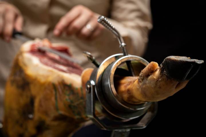 Luego de 30 años. Regresó una temible enfermedad de los cerdos al país líder por sus jamones