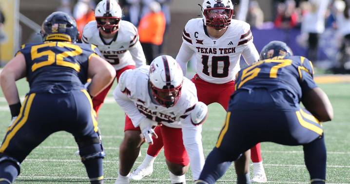 Morton throws for 3 TDs, LB Rodriguez scores on offense again and Texas Tech whips WVU 49