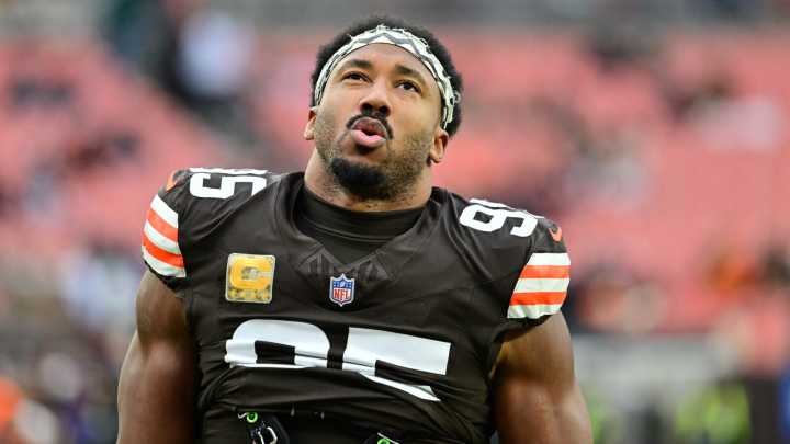 Browns' Myles Garrett claims another spot in NFL record book