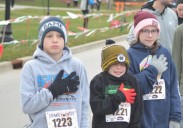 Runners brace the weather in Orland Park's cold Turkey Trot