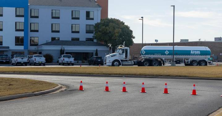 At least 7 victims remain hospitalized as Oklahoma town cleans up leak of ammonia gas