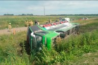 Trágico vuelco sobre Ruta 2: revelan que el micro registra varias multas por exceso de velocidad