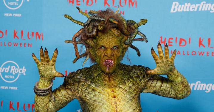 Heidi Klum transforms into scary Medusa for Halloween - 'super