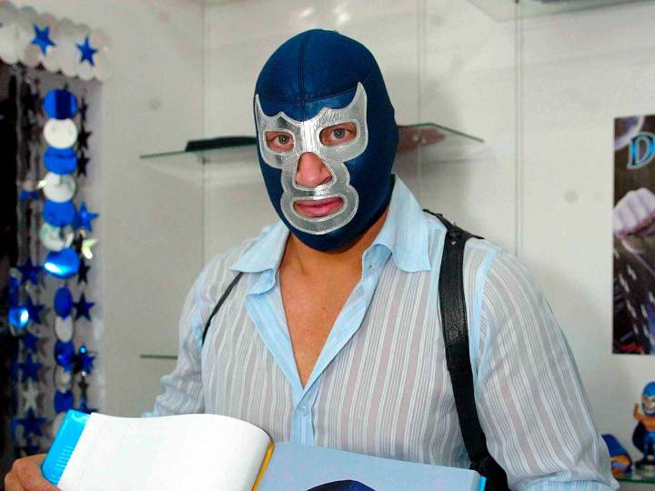 Blue Demon Jr. se recupera, sale de terapia intensiva