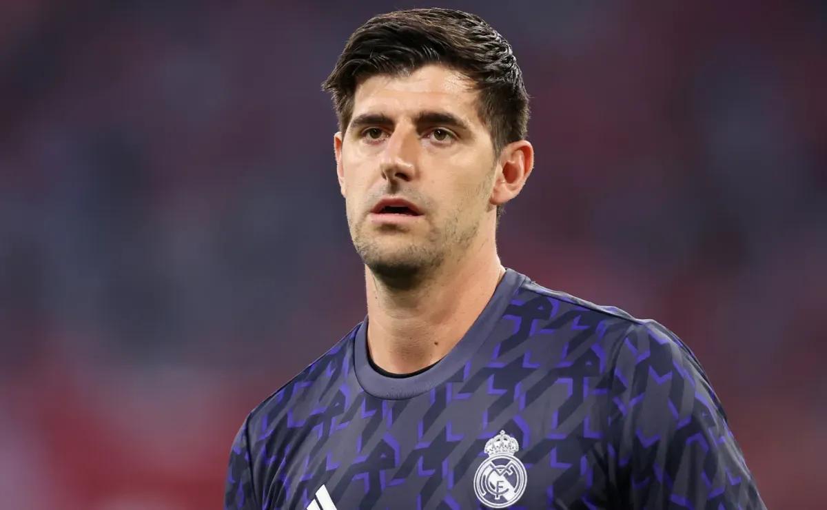 Why is Courtois not playing today for Real Madrid vs Olympiacos on Matchday 5 of 2025