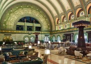 Estos son 4 fascinantes y antiguos templos de ferrocarril que hoy brillan en el mundo como hoteles de lujo