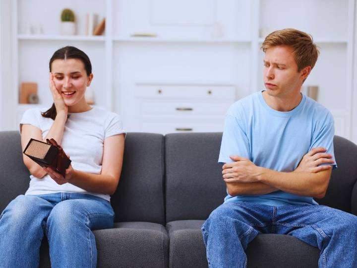 Frenemy: paso a paso para identificar amistades envidiosas