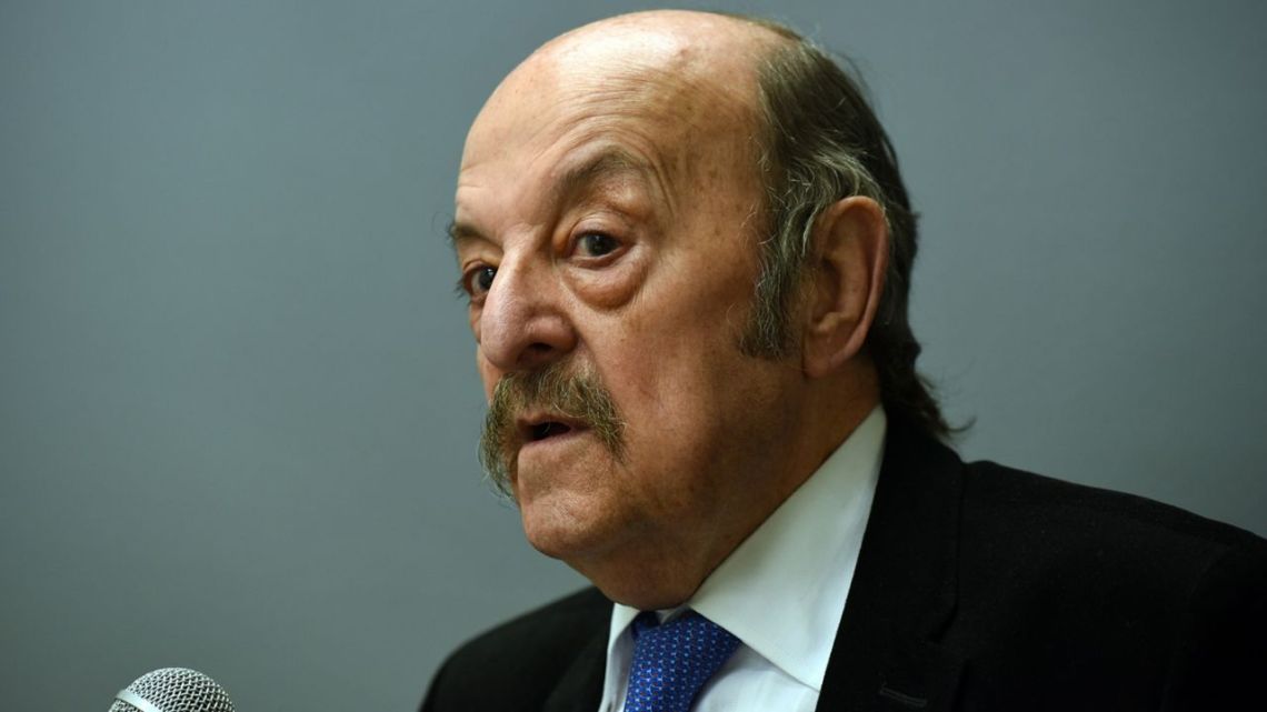 Julio Bárbaro: “Milei, Cristina y Tapia son la síntesis de nuestra decadencia”