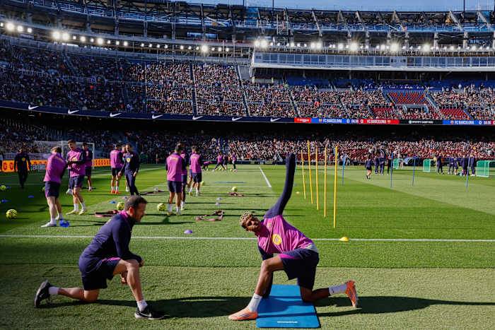 Fans watch as Barcelona trains for first time at remodeled Camp Nou