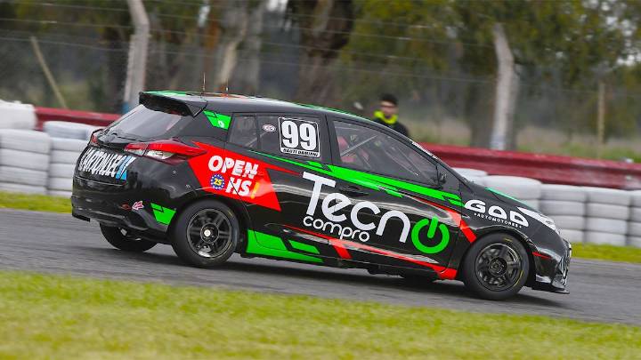 Bautista Damiani con la pole position provisional de la Clase 2 en el autódromo Parque Ciudad de Río Cuarto