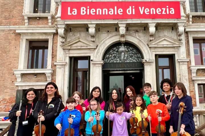 Venezolana triunfa con la música en la Bienal de Venecia