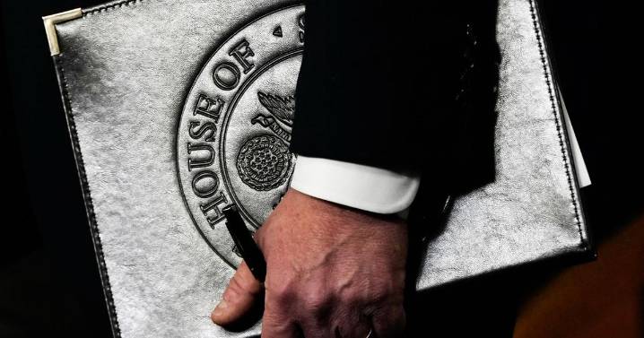 House gets back to work and quickly falls into a cycle of punishing its own